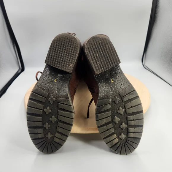 Very Volatile Marcel Women's Brown Boot sz 7 - Picture 7 of 15